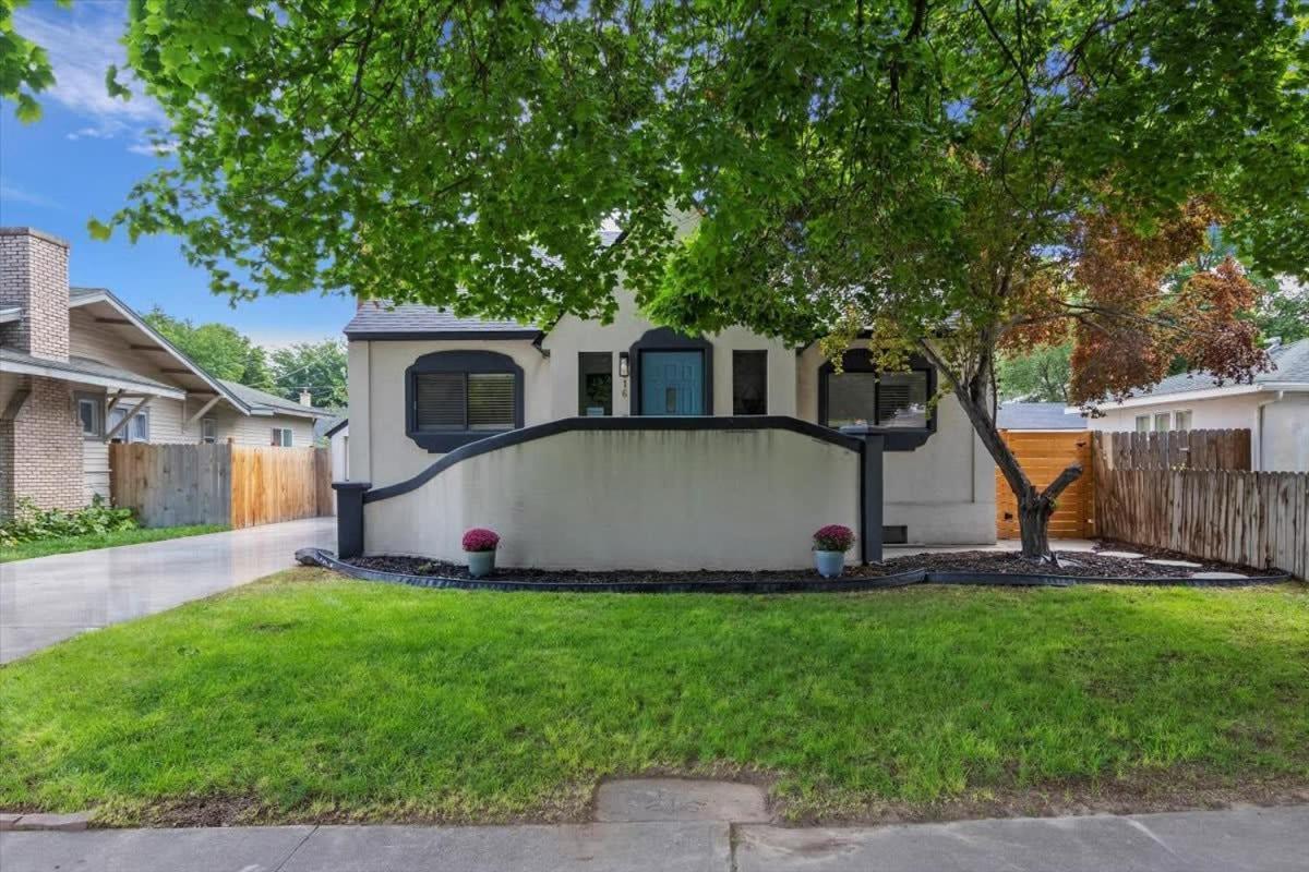 #Stayinmydistrict Twin Falls Pendleton Chic Suite Exterior photo